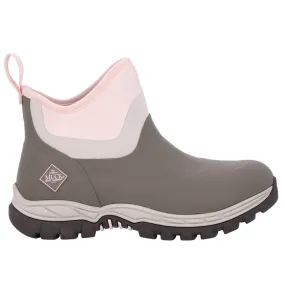 Arctic Sport II Round Toe Pull On Boots
